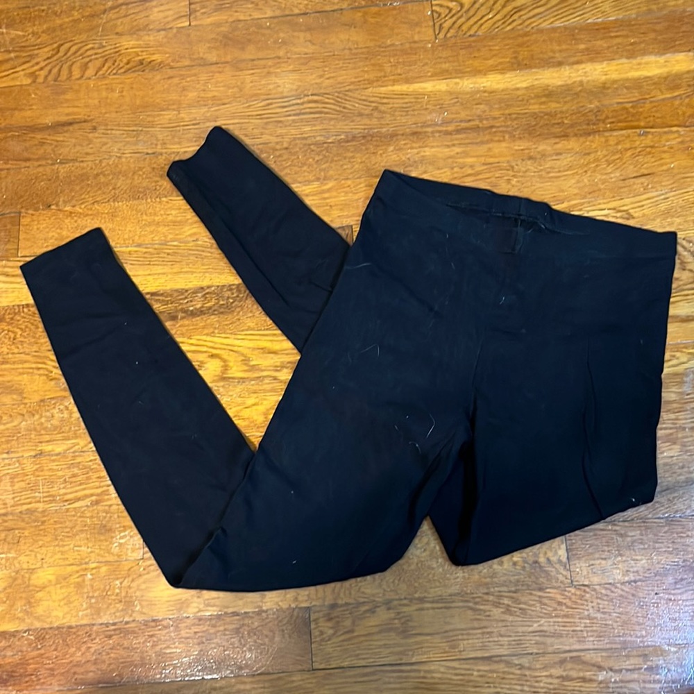 Black leggings